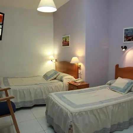 El Emigrante Hotell *