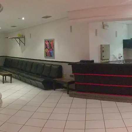 El Emigrante Hotell *