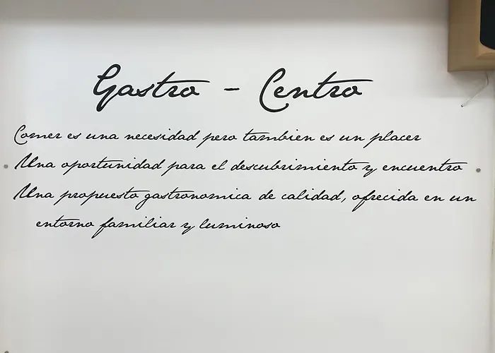 El Emigrante Hotel *