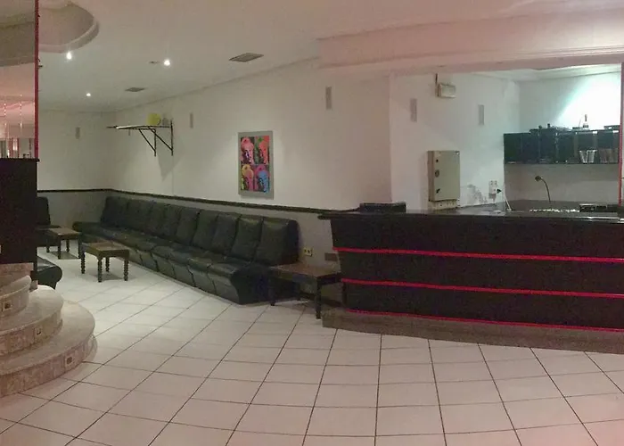 El Emigrante Hotel *